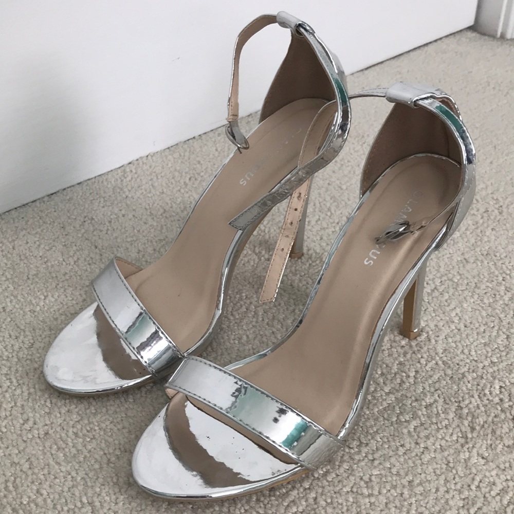GLAMOROUS Metallic silver heels